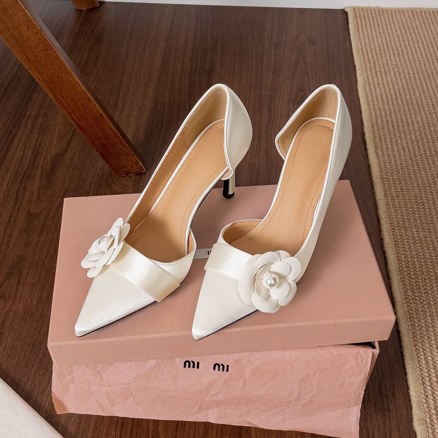 Women Formal Wear Heels - サテンポインテッドスティレットパンプス レディース 花柄パール細ヒール スリッポン 結婚式 宴会