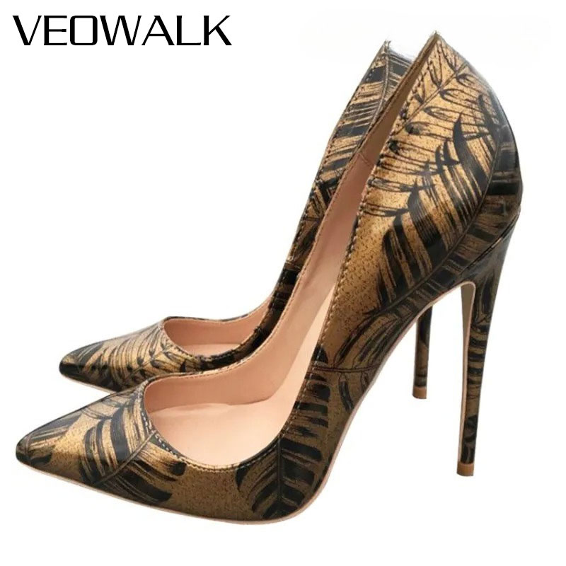Women Formal Wear Heels - Veowalk レディース メタリック ゴールド パターン パンプス