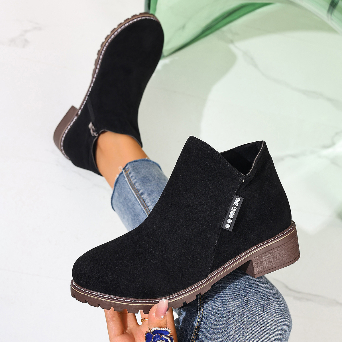 女性用秋冬アンクルブーツ サイドジッパー チャンキーヒール  - Women Formal Wear Heels のレビューと価格